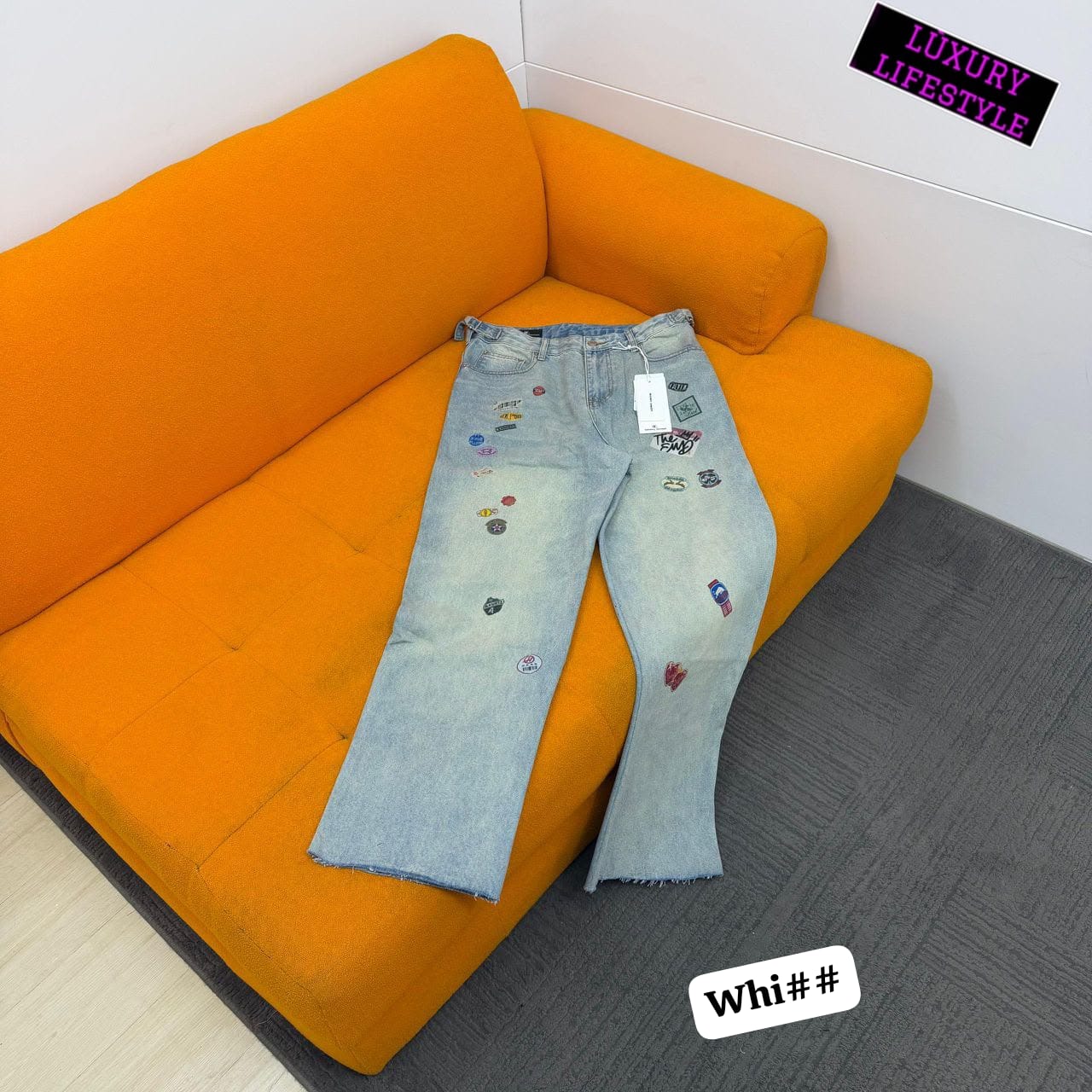 Premium Men’s Multi-Badge Embroidered Wide-Leg Jeans