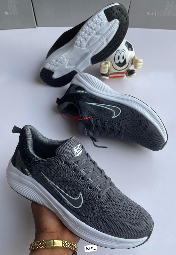 Nike Style Premium Breathable Fly knit Running Shoes - Image 2