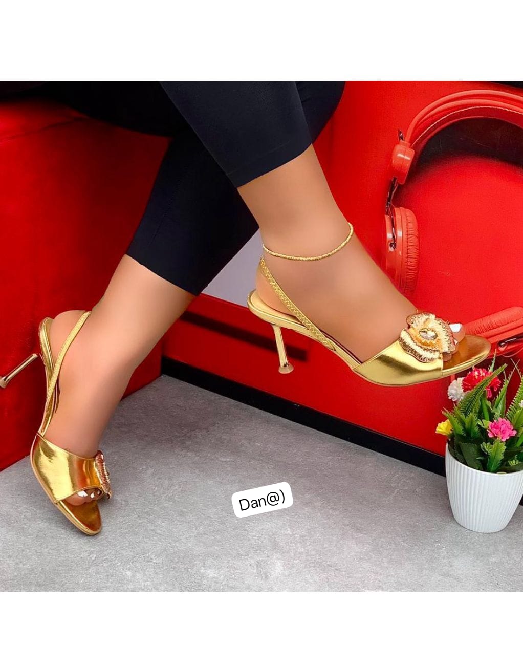 Elegant Pointed-Toe Cocktail Pumps with Gold Floral Jewel Brooch - Image 2