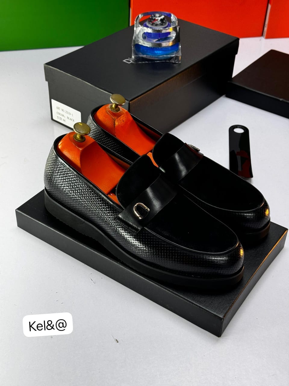 Men's Premium Black Textured Leather Penny Loafers - Image 2