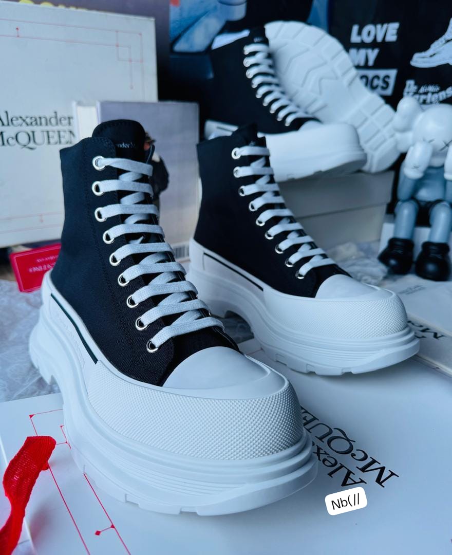 Alexander McQueen Men’s Tread Slick High-Top Sneakers