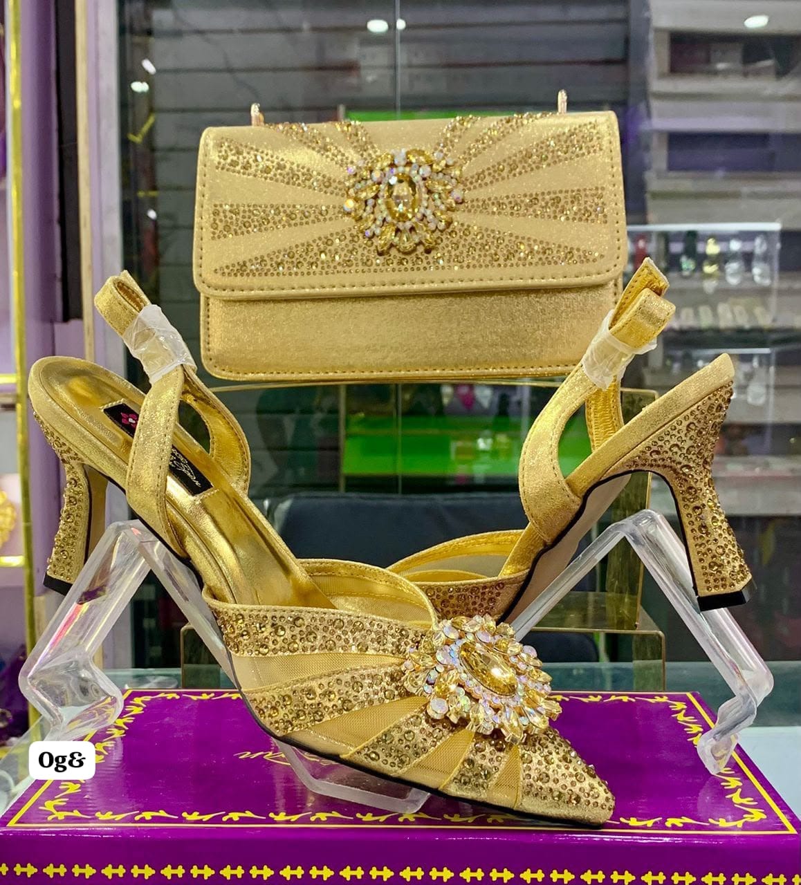 Rhinestone Pointed-Toe Slingback Heels with Matching Clutch Bag Set - Image 2