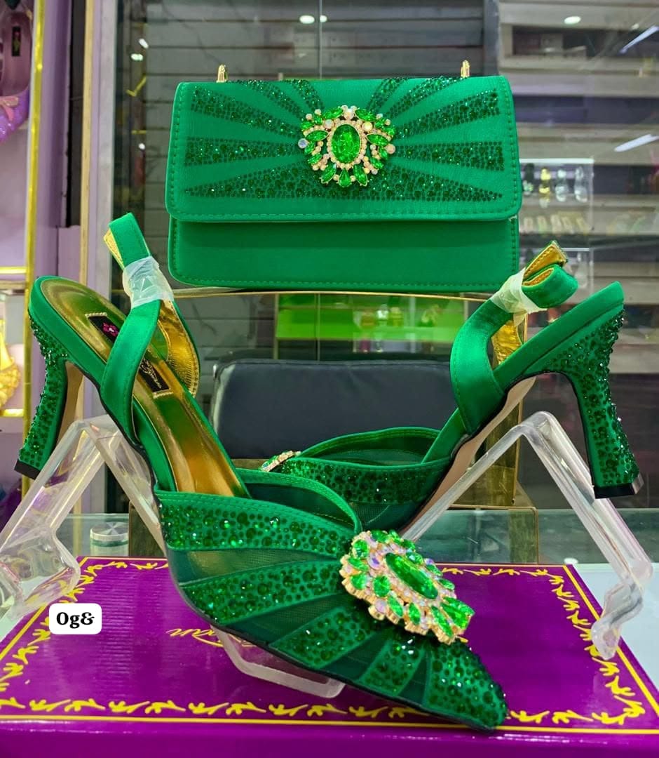 Rhinestone Pointed-Toe Slingback Heels with Matching Clutch Bag Set - Image 3