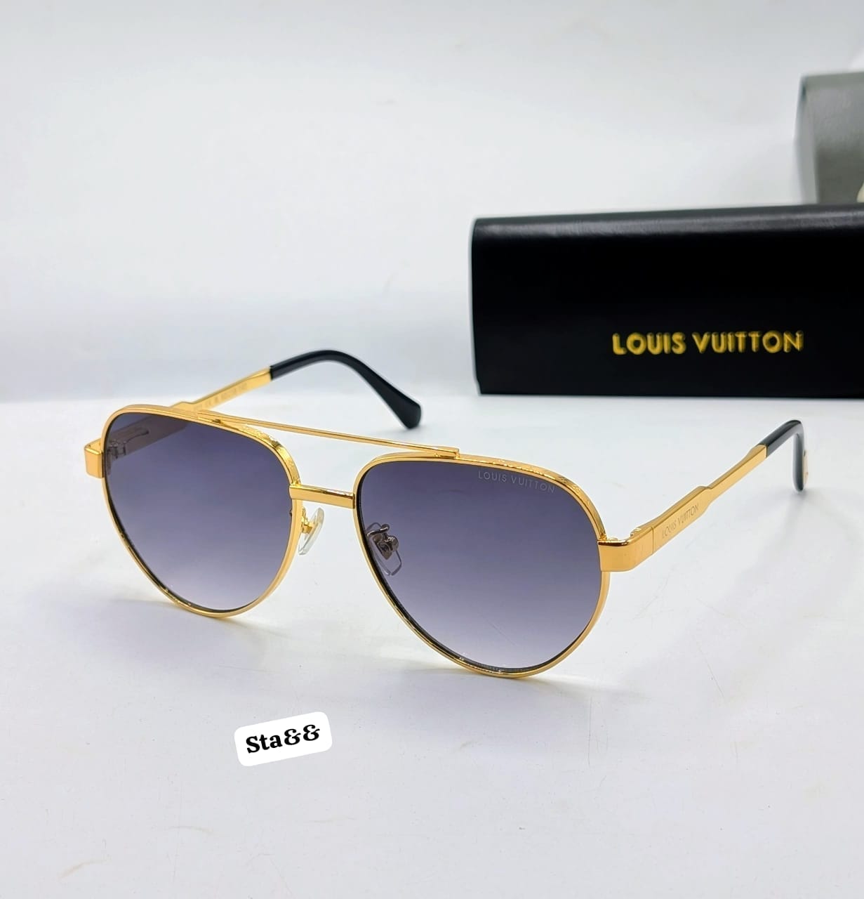BURBERRY Luxury Gold-Frame Aviator Sunglasses - Image 2