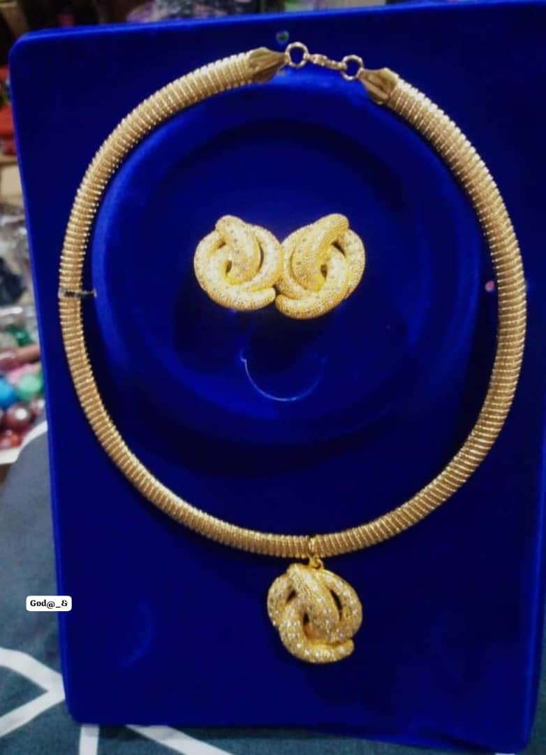 Luxury Gold-Tone Interwoven Knot Statement Jewelry Set