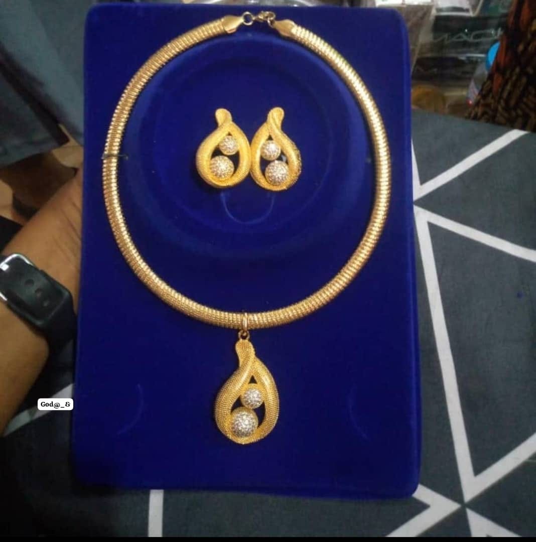 Luxury Gold-Tone Teardrop Statement Jewelry Set