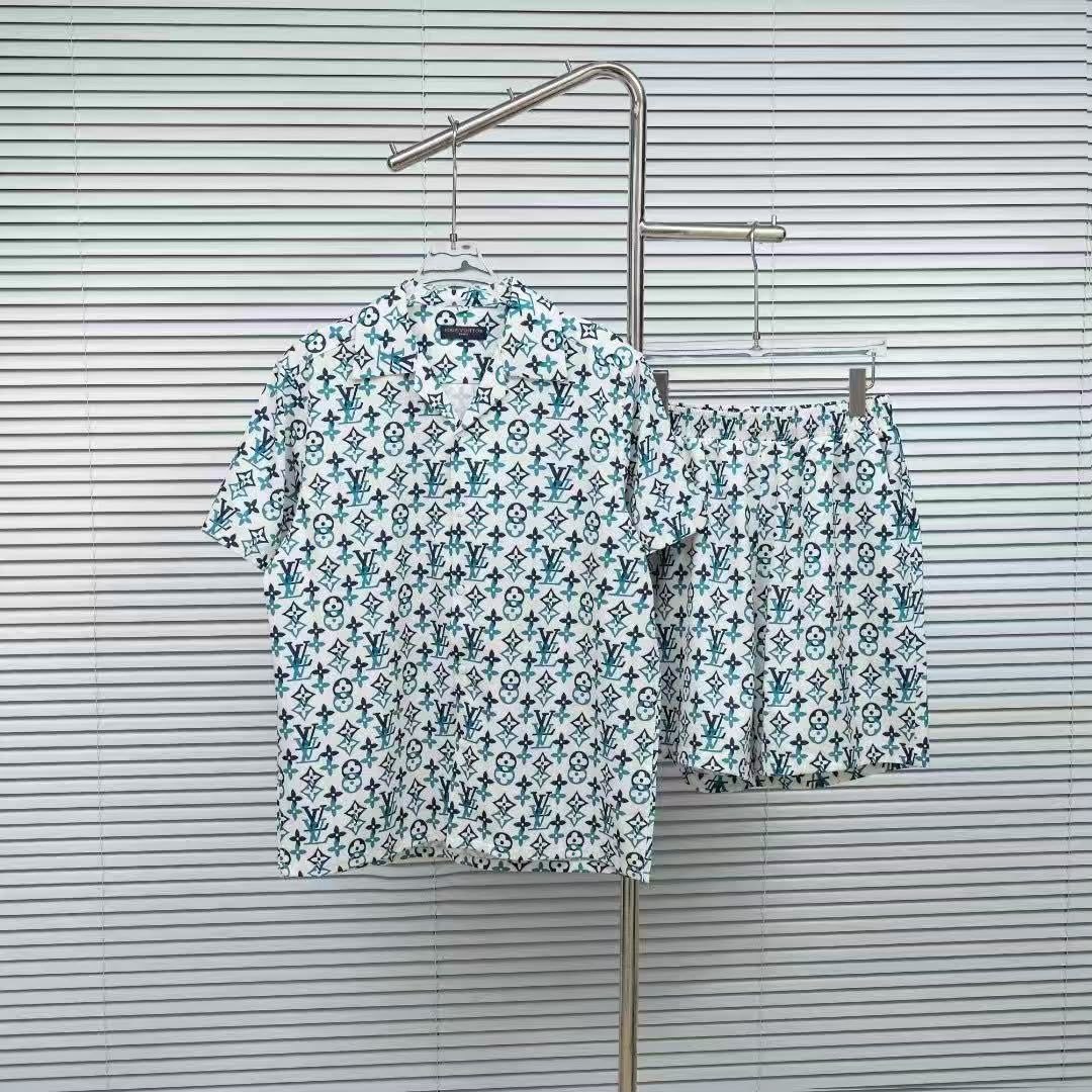 High-Fashion 2-Piece Tropical Landscape Outfit