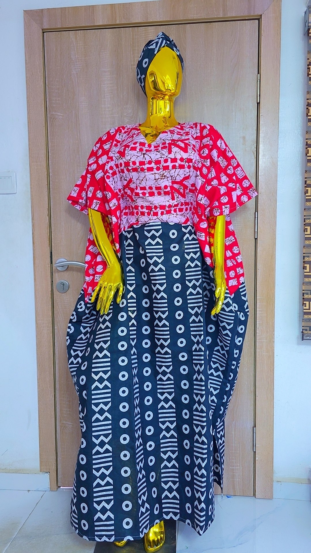 Women’s Flowy Abstract Geometric Batik Gown