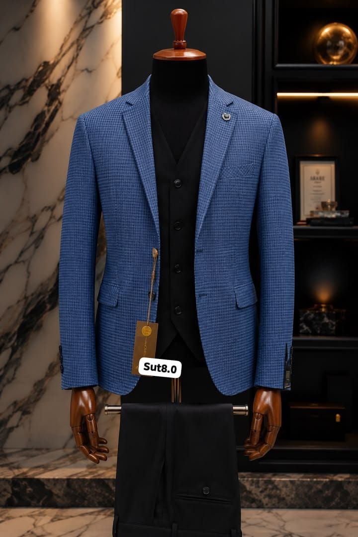 Men’s Executive Blue Checkered Single-Breasted Blazer