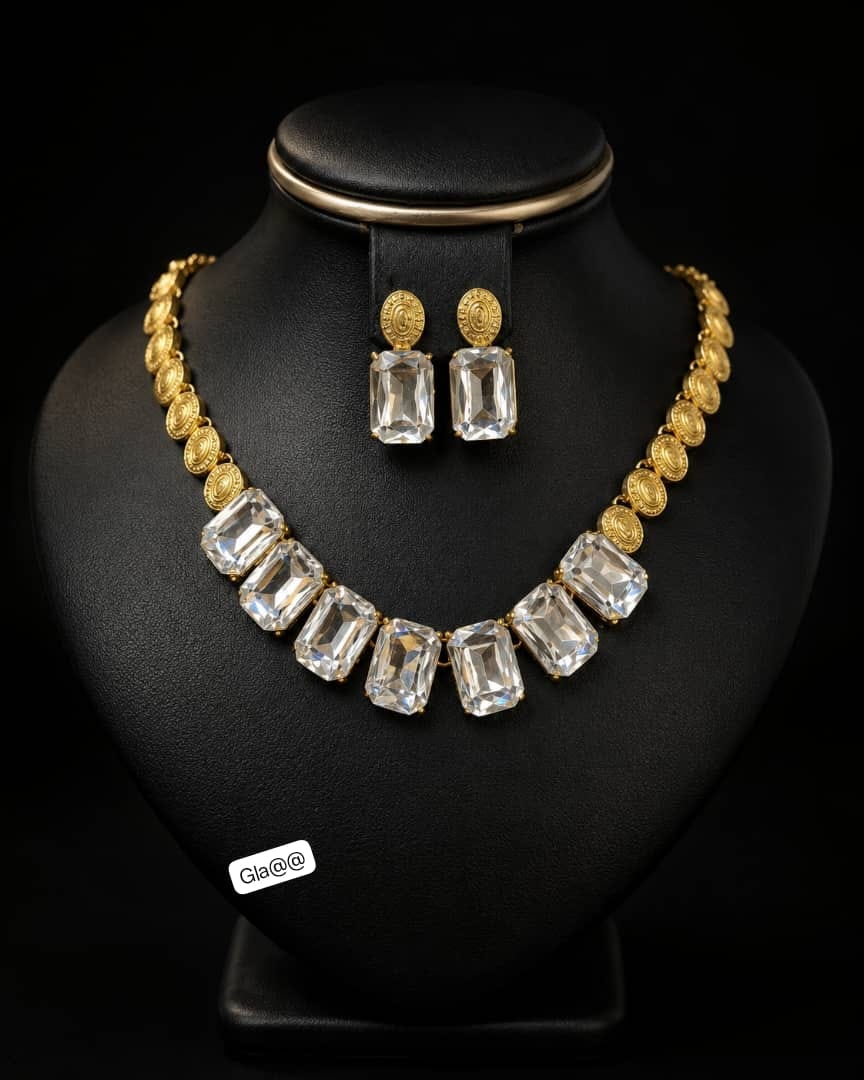 Vintage-Inspired Emerald-Cut Gemstone Statement Jewelry Set - Image 3
