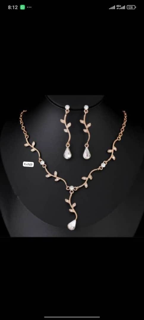 Women’s Rose Gold Crystal Vine Jewelry Set