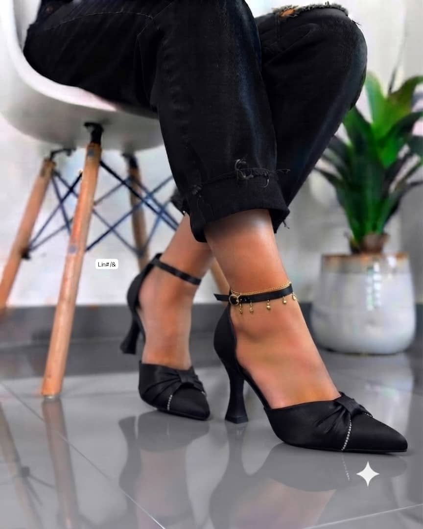 Women's Elegant Pointed-Toe Ankle-Strap Pumps - Image 2
