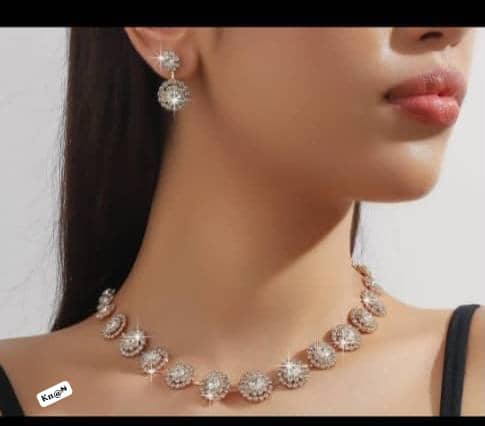 Women's Elegant Gold-Tone Round Halo Crystal Jewelry Set