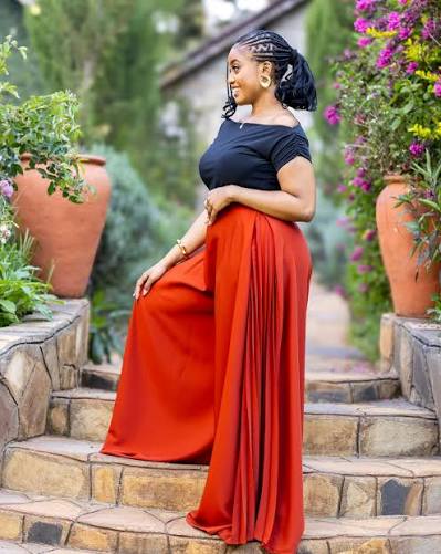 Front-Pleated Wide-Leg Trousers Rust Red