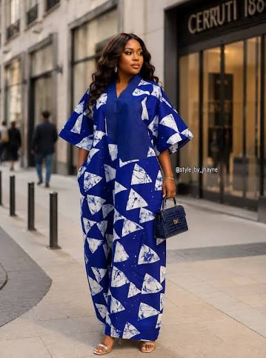 Triangle Print Kaftan Maxi Dress with V-Neck Detail