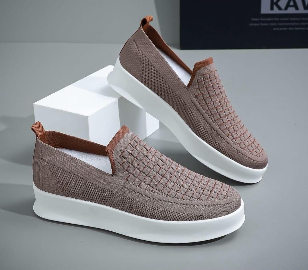 Retro Court Shoes & Leisure Walking Sneakers - Image 2