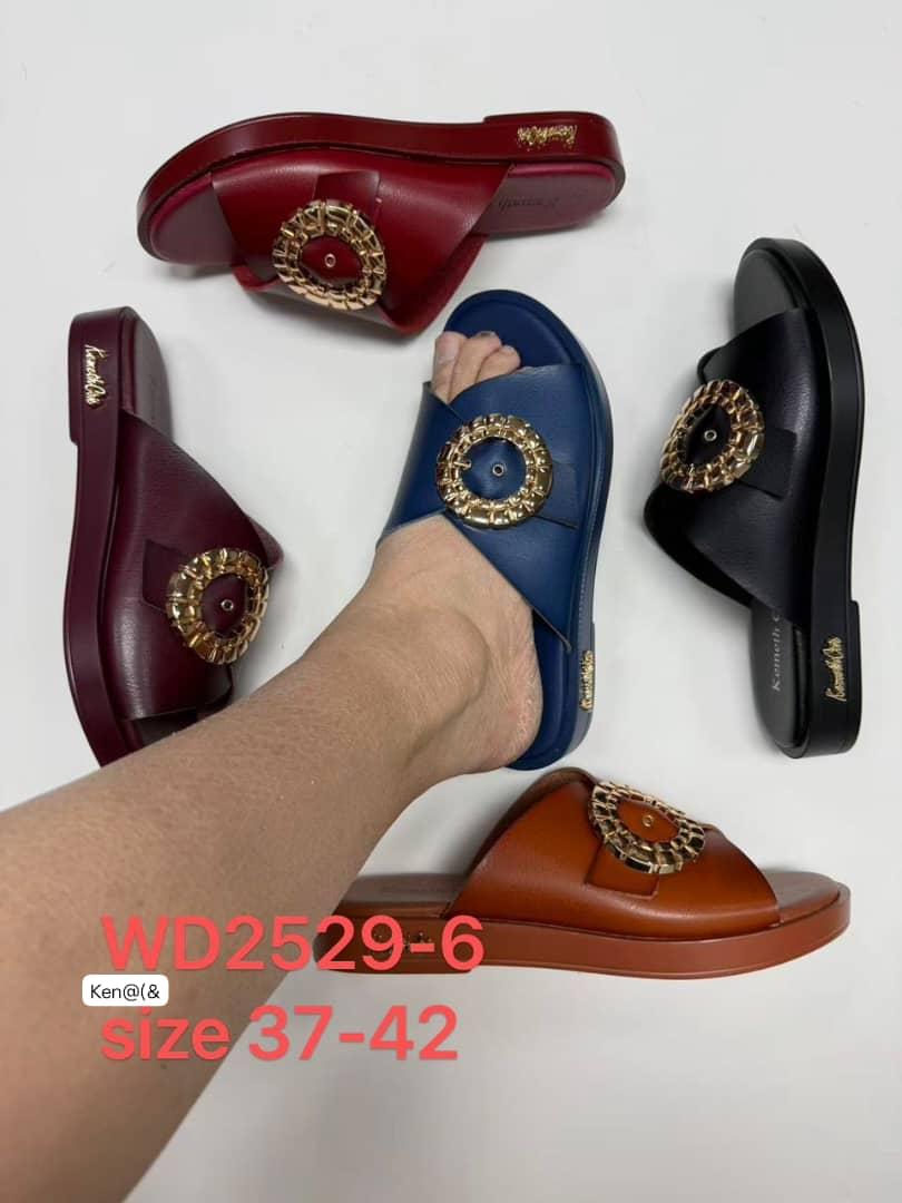 Kenneth Cole Premium Ornate Gold Buckle Platform Slides
