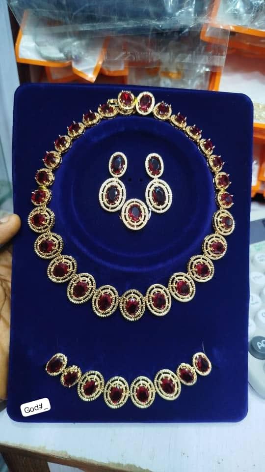 Luxury Morganite-Tone Crystal Jewelry Suite